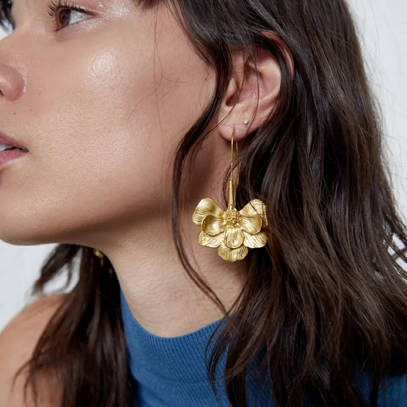 2/$25 Gold Textured Flower Threader Drop Earrings - Picture 1 of 6